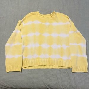 Elizabeth and James NWT Yellow Sweater Size Large